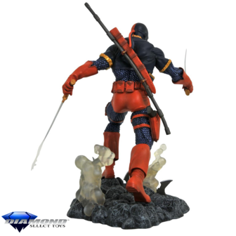 Diamond DC Comics Gallery: Deathstroke PVC Statue