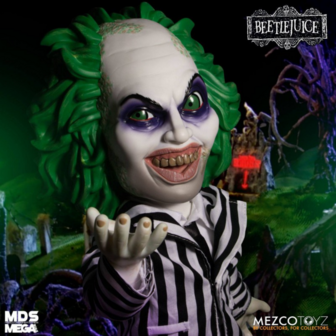 Mezco - Beetlejuice MDS Mega Scale Talking Action Figure Beetlejuice 38 cm