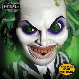 Mezco - Beetlejuice MDS Mega Scale Talking Action Figure Beetlejuice 38 cm