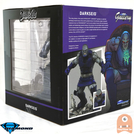 DC Comic Gallery PVC Diorama Darkseid 25 CM