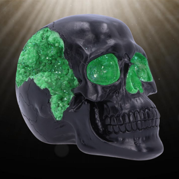 Nemesis Now - Geode Skull Black Green Gothic Glitter Skull 17cm
